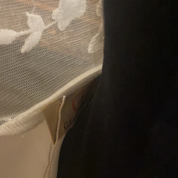 Wedding dress by Grace Karin size 2 - Picture 5 of 6